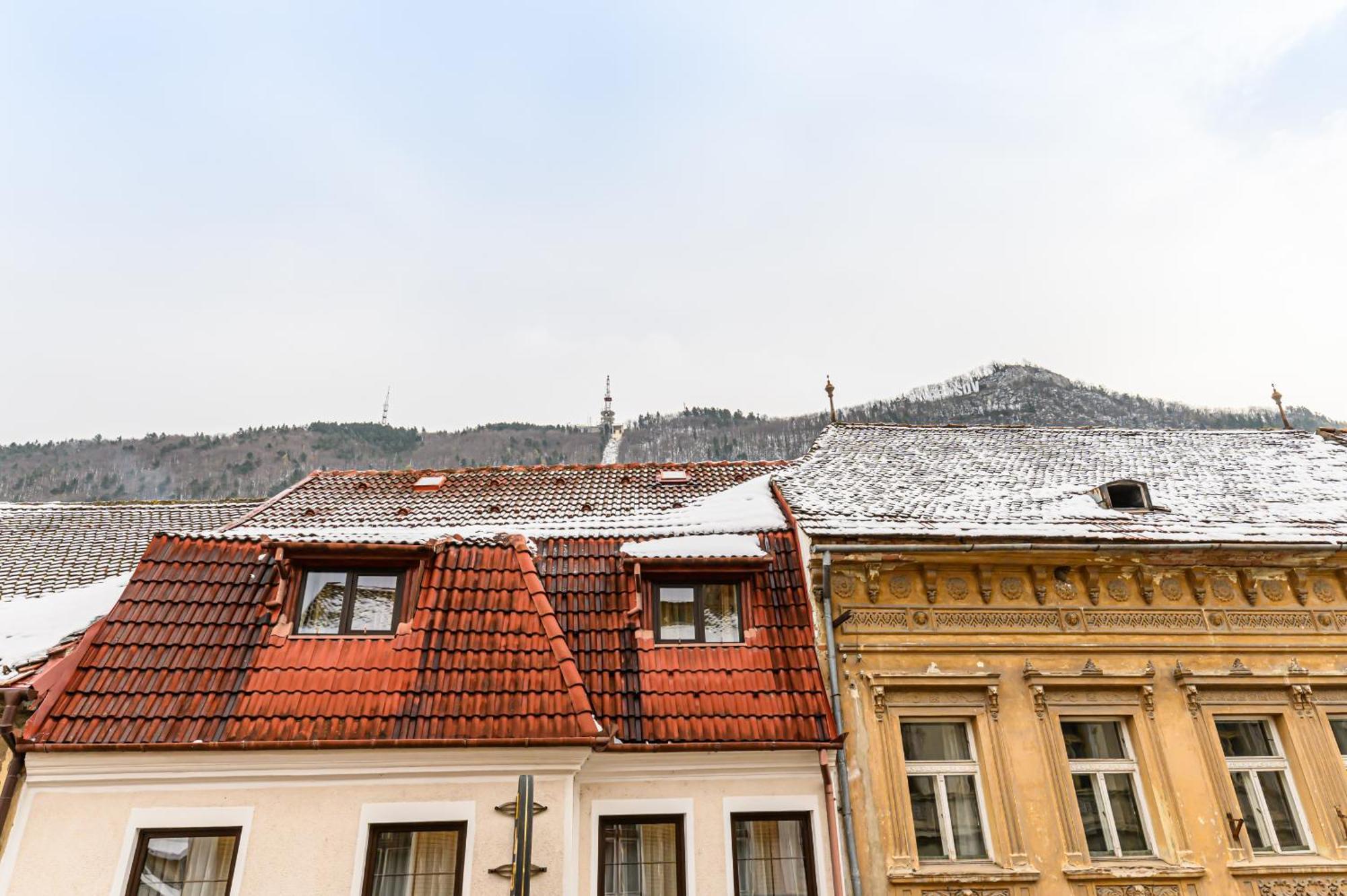 Colins Place Braşov Exteriör bild
